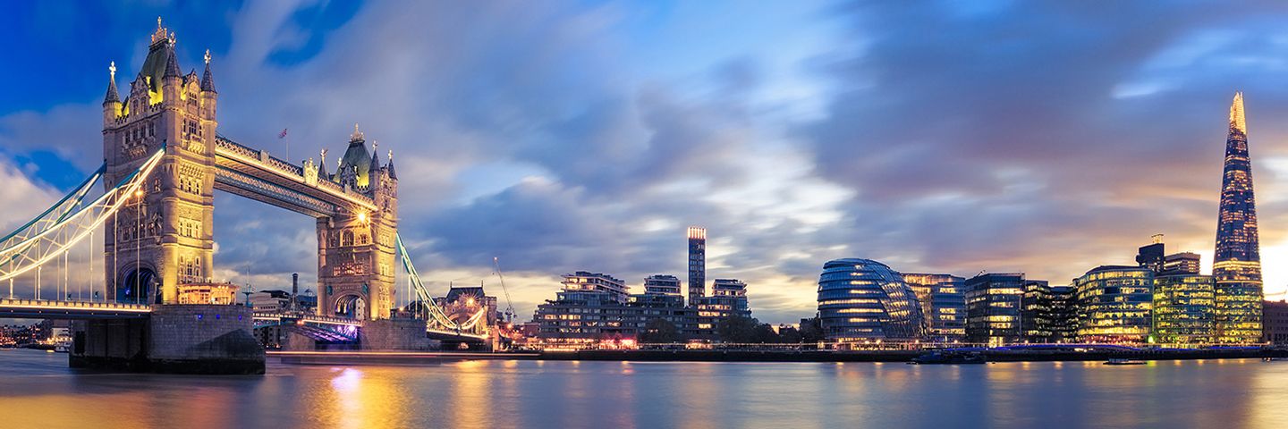London bridge and river